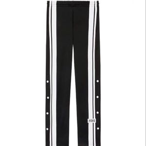 VS Pink snap leg pant